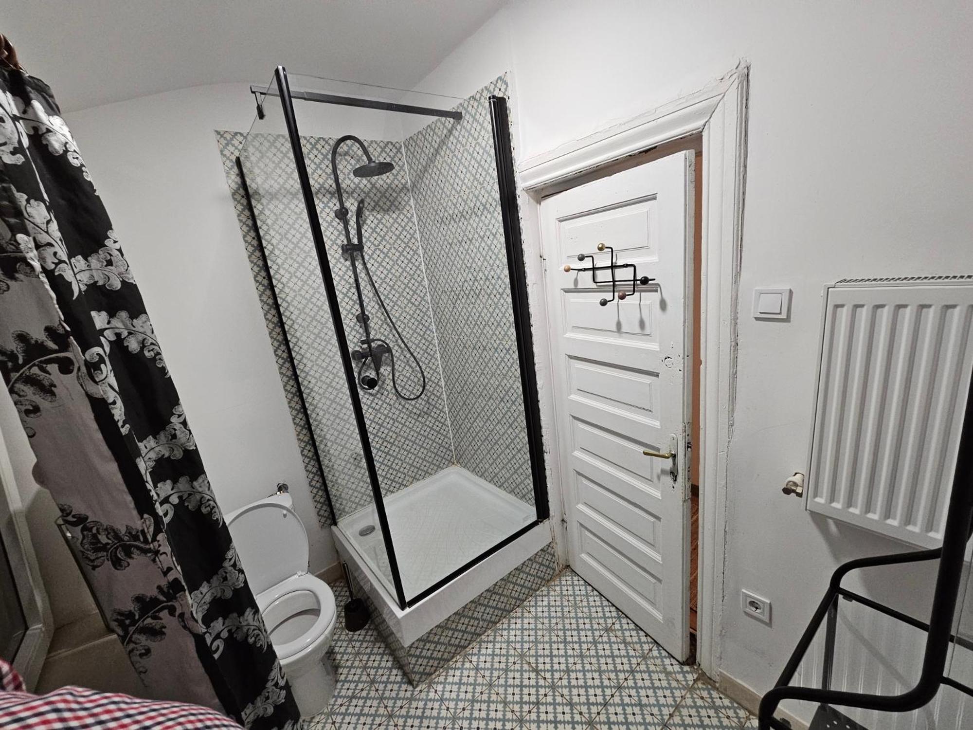 Private Room At Ceausescu'S Place In Old City Unirii Square Bucarest Camera foto